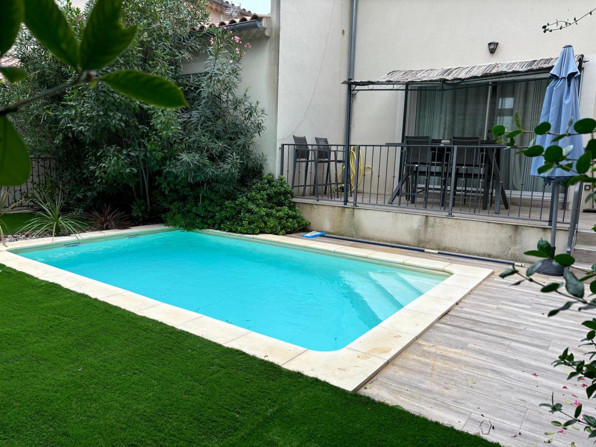 Les Jardins Du Castelas - Piscines, Jardins Et Spas Privatifs 尤尚 外观 照片