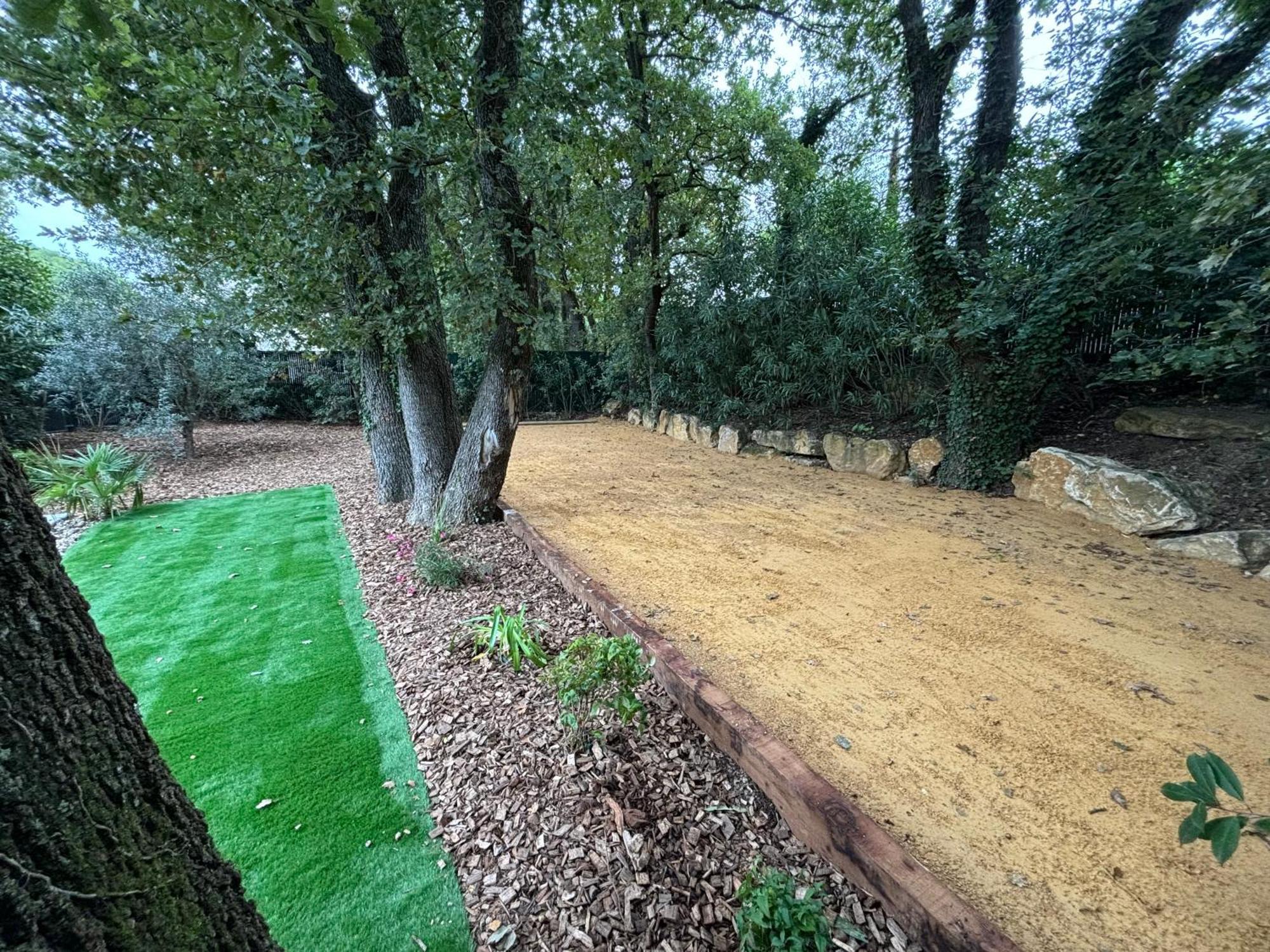 Les Jardins Du Castelas - Piscines, Jardins Et Spas Privatifs 尤尚 外观 照片