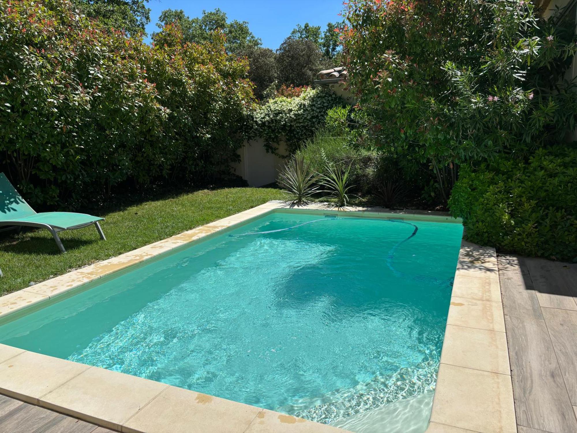 Les Jardins Du Castelas - Piscines, Jardins Et Spas Privatifs 尤尚 外观 照片